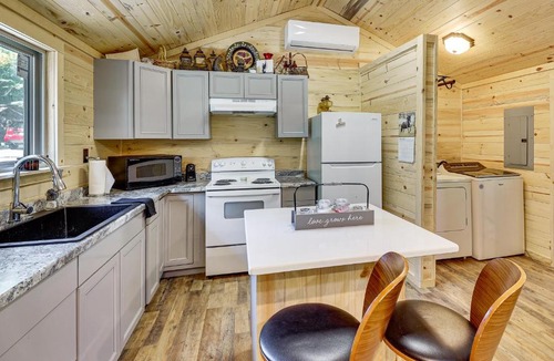 Athens House | Gateway to Ouachita National Forest! Cozy Cabin