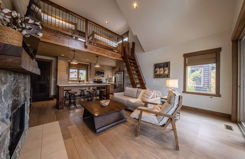 Eureka House | Getaway at the Wilderness Club w/Hot Tub!