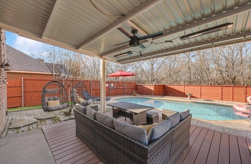 Mesquite Cottage | Glamorous 4BR 2B Home With Pool, Game Room & Fire Pit