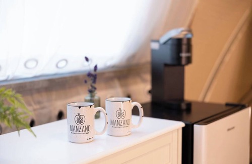 McIntosh Cabin | Glamping Escape in the Manzanos