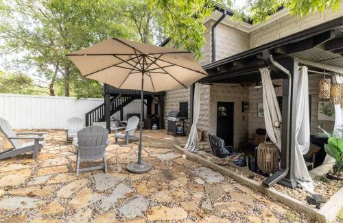McKinney House | Goal Getaway: Your Ultimate World Cup Retreat