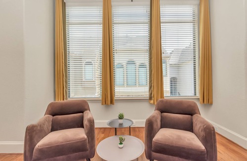 Woodlake - Briar Meadow House | Gold&Brown Oasis/Pool/BigSuites/Sleep 12/Galleria