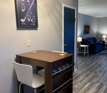Blandinsville House | Golf and stay