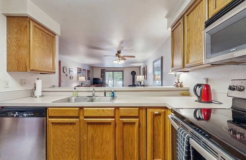 McCall Condo | Golf Course Condo | Pools, Hot Tub & Fitness