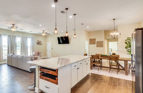 Midland Cottage | Golf, Shop & Explore: Home 5 Mi to Dtwn Midland!