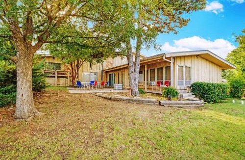 Lawton Villa | Golf Villa A
