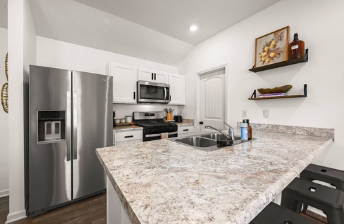 Gonzales House | Gonzales Work+Stay House near HWY 30/44 & I-10