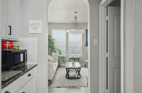 Fort Worth House | Gorgeous 4-bedroom house with private lake and walking trails on the woods