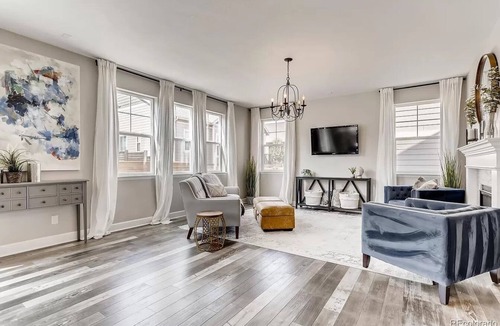 Littleton House | Gorgeous 6 bedroom, clean and bright home just outside Denver, CO
