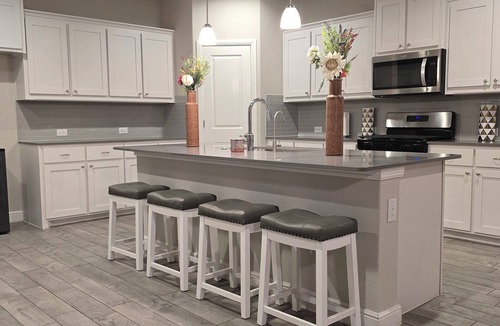 Haslet House | Gorgeous new built 4-bedroom house with AC in charming Justin