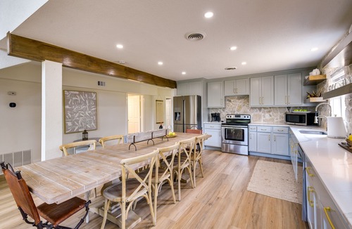 Palo Pinto House | Gorgeous Palo Pinto Home w/Private Hot Tub!