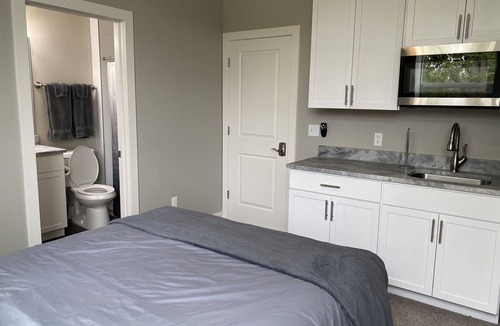 Sterling Apartment | Gorgeous Remodeled Studios! Sterling! # 16