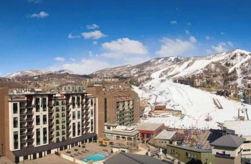 Steamboat Springs Resort | Gorgeous Valley View Guest Room Sheraton Steamboat Resort Villas 12/24-12/28