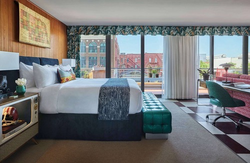 Downtown Lincoln Hotel | Graduate by Hilton Lincoln