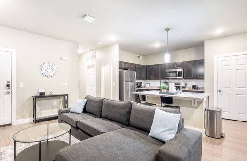 Grand Prairie Apartment | Grand Prairie 1BR | IKEA, Epic Waters, Bass Pro