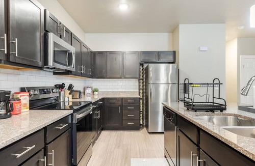 Grand Prairie Apartment | Grand Prairie 2BR | IKEA, Epic Waters, Bass Pro