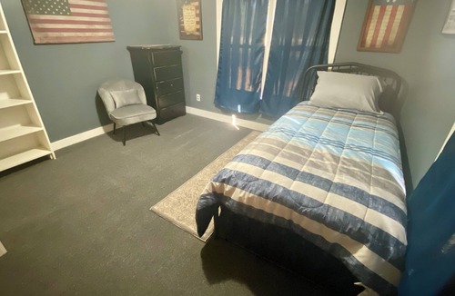 Poteau House | Grandmas FarmHouse 3bd n Poteau OK. Charming & Quiet, mins to everything