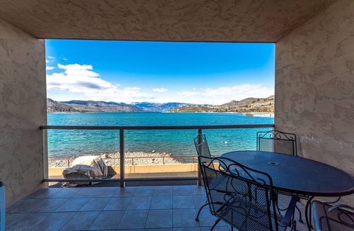 Chelan Condo | Grandview 523 Waterfront condo on Lake Chelan