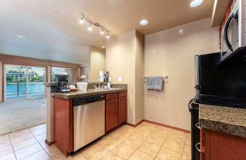 Chelan Condo | Grandview 623 Waterfront condo on Lake Chelan