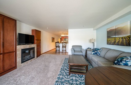 Chelan Condo | Grandview 626 Waterfront condo on Lake Chelan