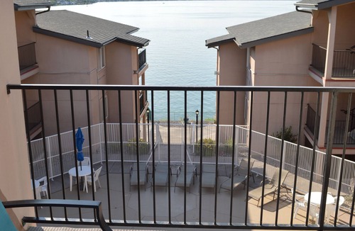 Moses Lake Condo | Great location! 2 Bed 2 Bath Condo on Moses Lake, fully furnished, close to I-90