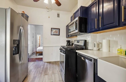 Faubourg Lafayette House | Great Location! Historic Cozy Pad- Near Streetcar