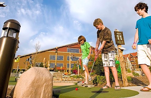 I-435 West KC-KS Hotel | Great Wolf Lodge Kansas City