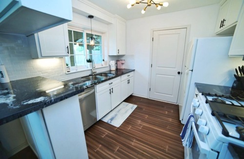 Garden Oaks House | Greater Heights House wlk TO MHH