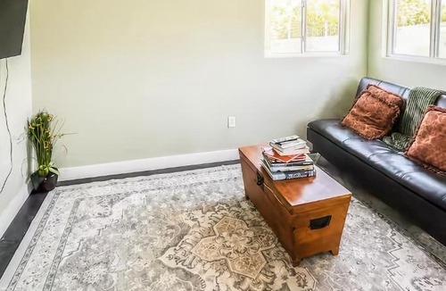 Cedar Hill Apartment | Guest Villa