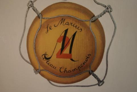 Les Riceys Hotel | Hôtel Le Marius