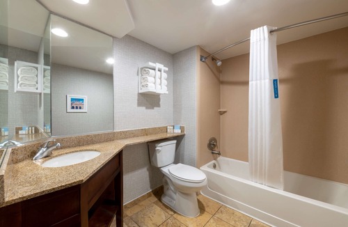 Dupont Hotel | Hampton Inn Denver-International Airport