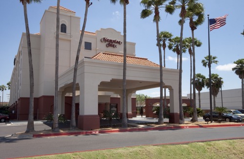 Bonanza Hotel | Hampton Inn Laredo
