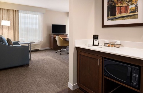 Highlands Hotel | Hampton Inn Lincoln Airport