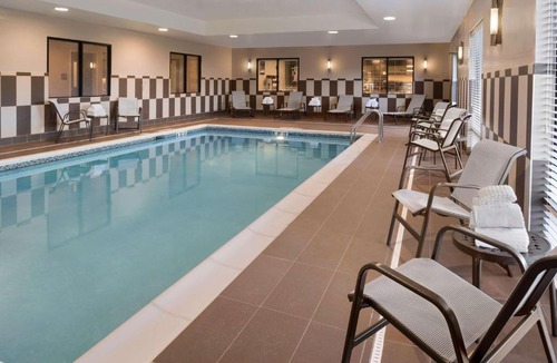 Highlands Hotel | Hampton Inn Lincoln Airport, Ne