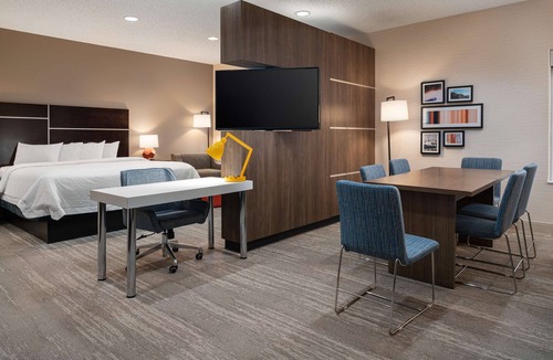 Centerra Hotel | Hampton Inn Loveland