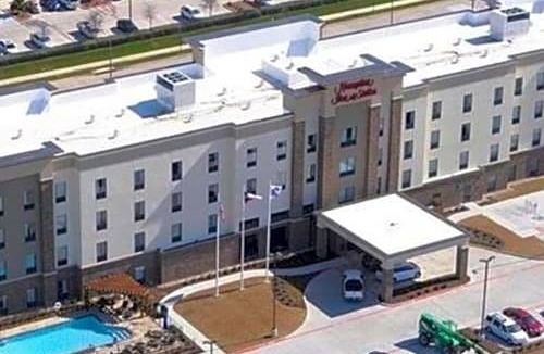 Fort Worth Hotel | Hampton Inn & Suites Dallas/Ft. Worth Airport South