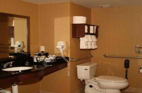 Aberdeen Hotel | Hampton Inn & Suites Aberdeen