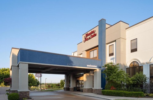 Meridian Hotel | Hampton Inn & Suites Boise-Meridian