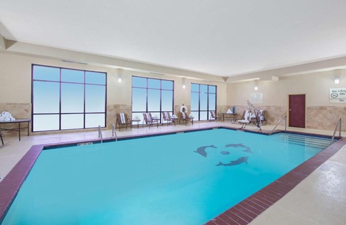 South Oklahoma City Hotel | Hampton Inn & Suites Oklahoma City - South