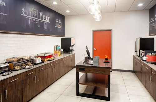 Parker Hotel | Hampton Inn & Suites Parker