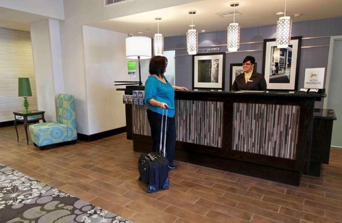 Winnie Hotel | Hampton Inn & Suites Winnie