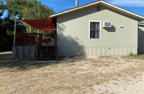 Utopia Cabin | Happy Our River Cabin