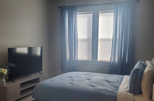 Timnath House | Harmony House - NEW Luxurious Townhome Living - Golf/Fitness/Pool/Hot Tub