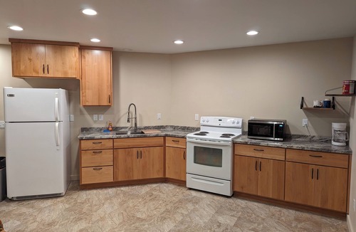 Moscow House | Hawk's Nest Entire 1650 Sqft lower level.