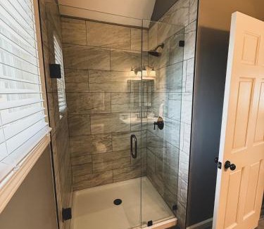Eureka Springs Historic District Ski Chalet | Hearthstone Hideaway at Tudor Suites