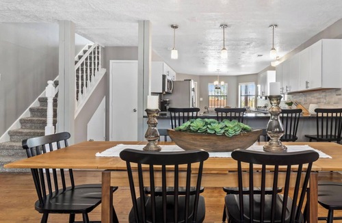 Westside House | Heated Pool and Hot Tub -Casa Bonita An Irvie Home