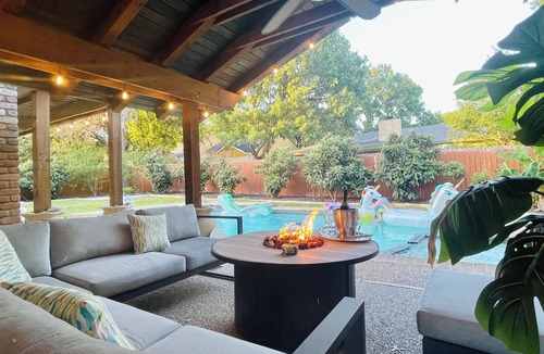 Hidden Forest House | Heated pool & hot tub close to six flags!