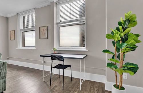 Downtown Fort Worth Apartment | HEB203 Spacious Downtown Fort Worth Condo w/Gym&Parking by Traveller's Comfort