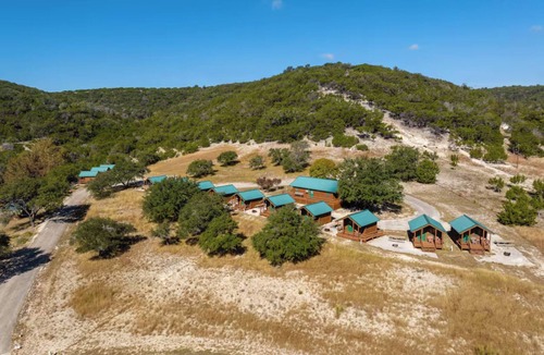 Medina Cabin | Hideaway Cabin #14-19: Texas Hill Country Resort/w Pool