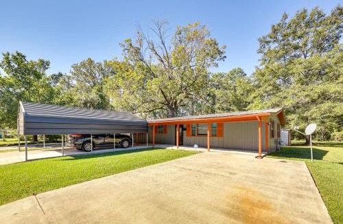 Pine Bluff House | Hike, Golf & Fish: Pine Bluff Retreat